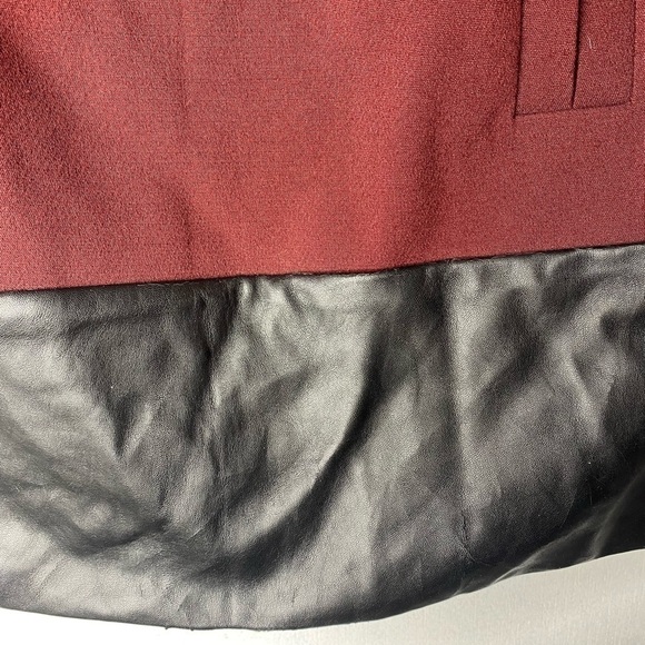 BANANA REPUBLIC MAROON DRESS WITH TRIM ACCENT WITH 2 FRONT POCKETS - Picture 5 of 8